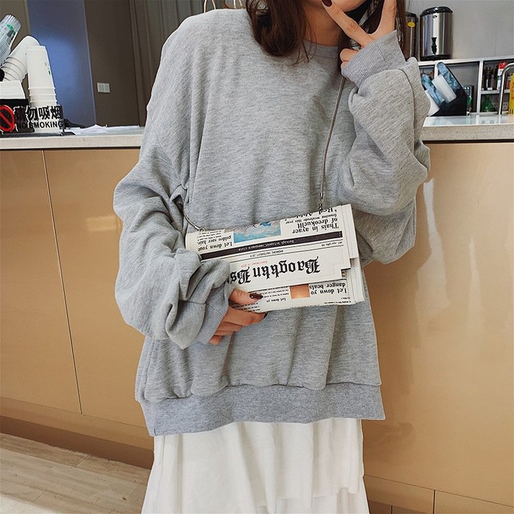 Newspapers modeling day clutch - Flap Bag Envelope ulasan dan harga