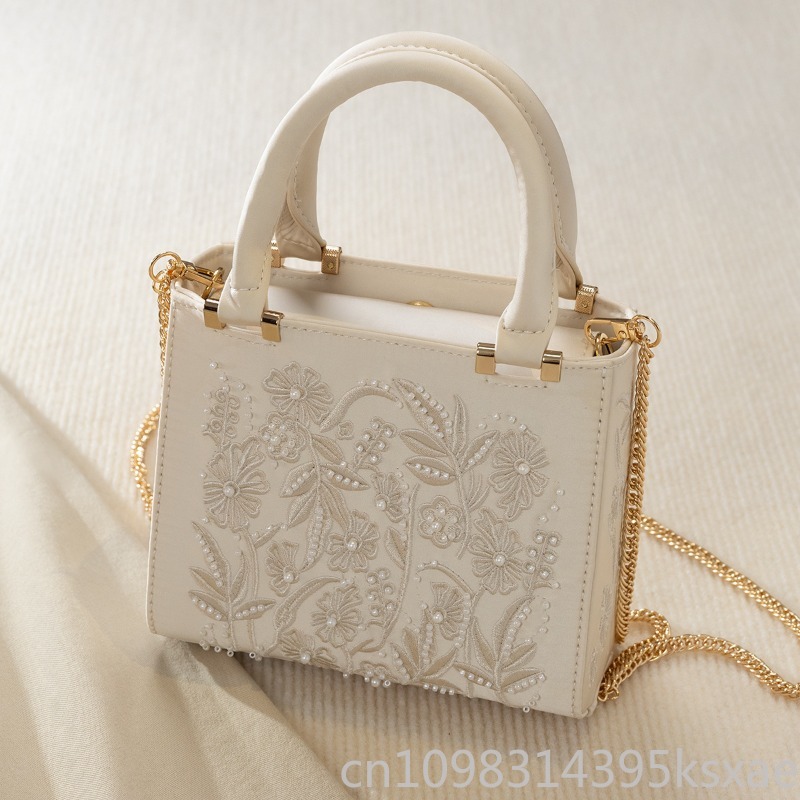 Embroidered Pearl Handbag Vint - Top Handle Structured ulasan dan harga