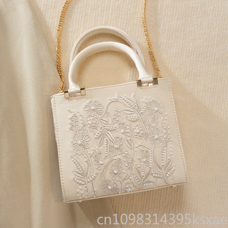 Embroidered Pearl Handbag Vint - Top Handle Structured ulasan dan harga